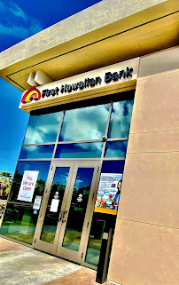 First Hawaiian Bank Hawaii Kai Branch 02