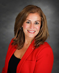 Susanne Reed at CrossCountry Mortgage, LLC 04