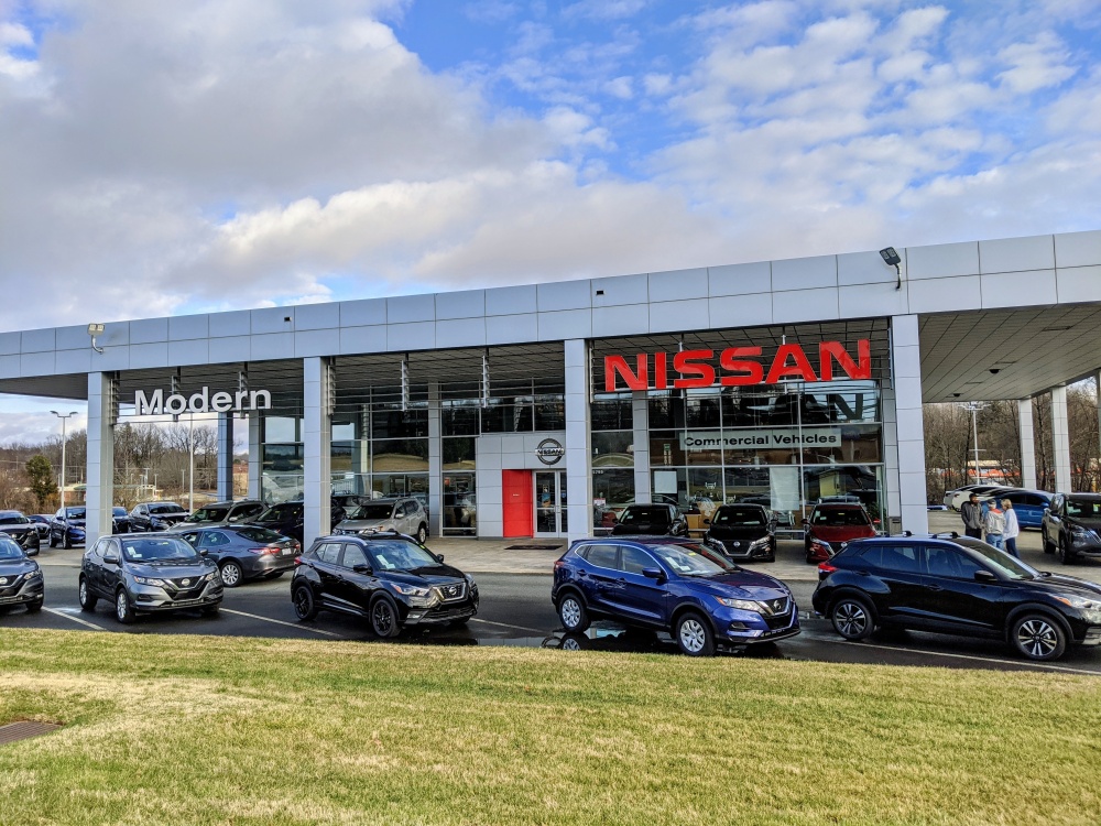 Modern Nissan of Winston Salem 01