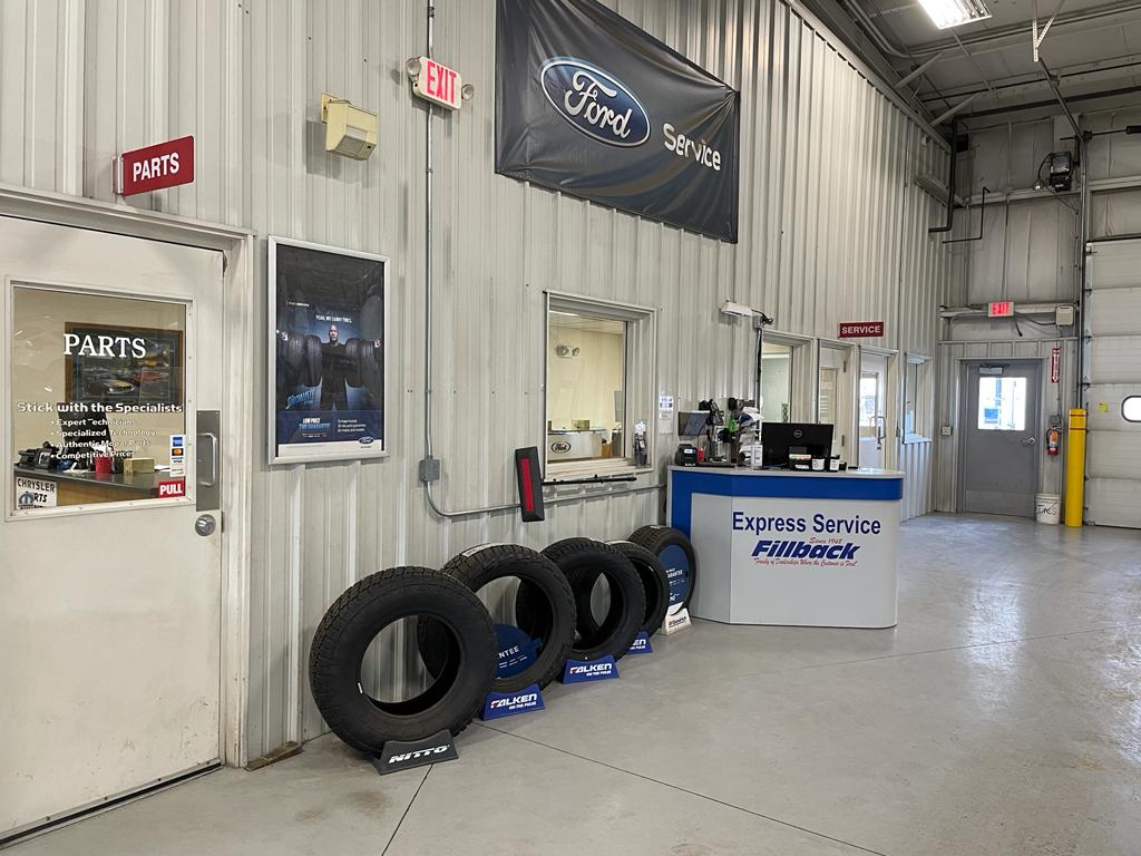 Fillback Ford, Inc. Service 01