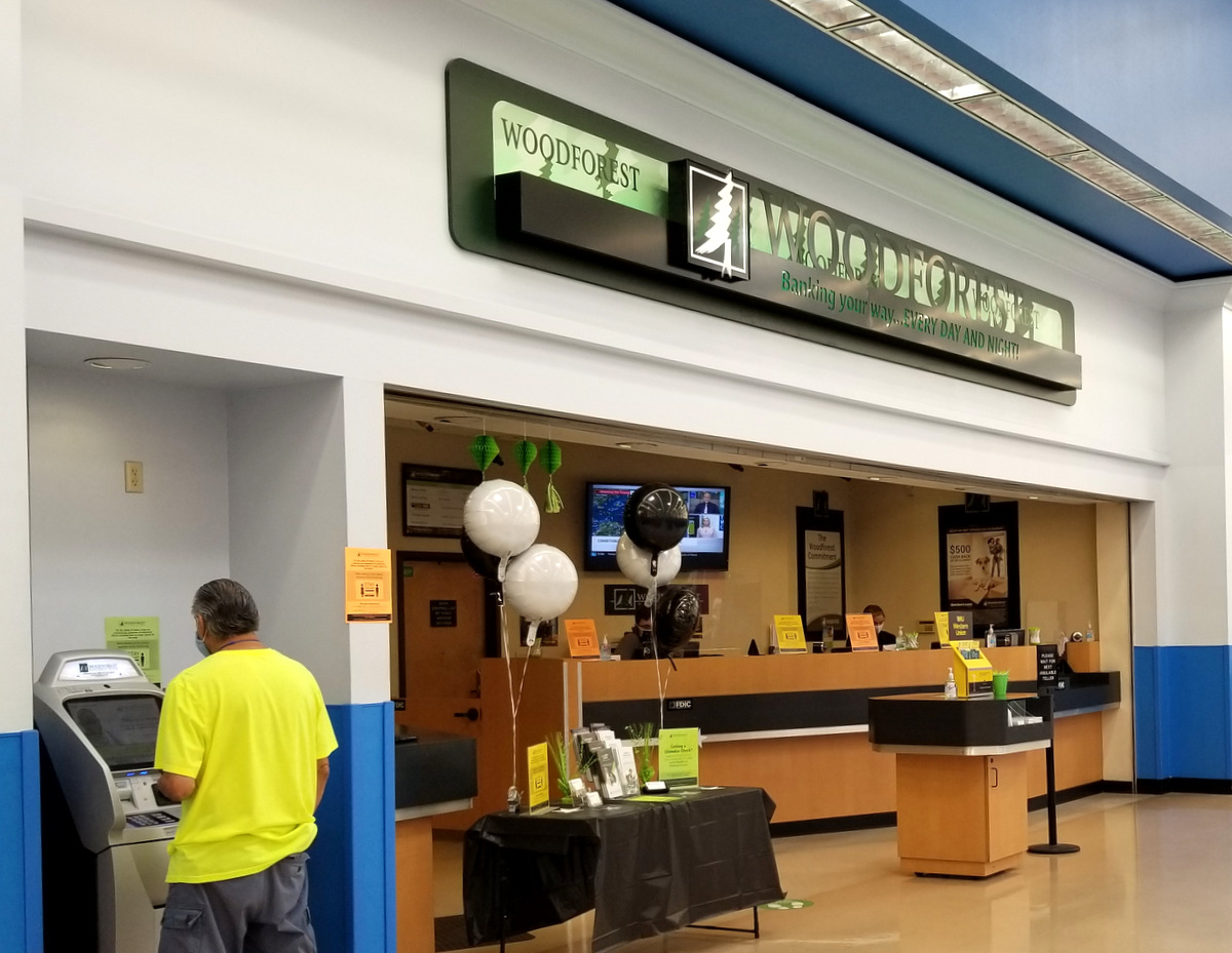 Woodforest National Bank 01
