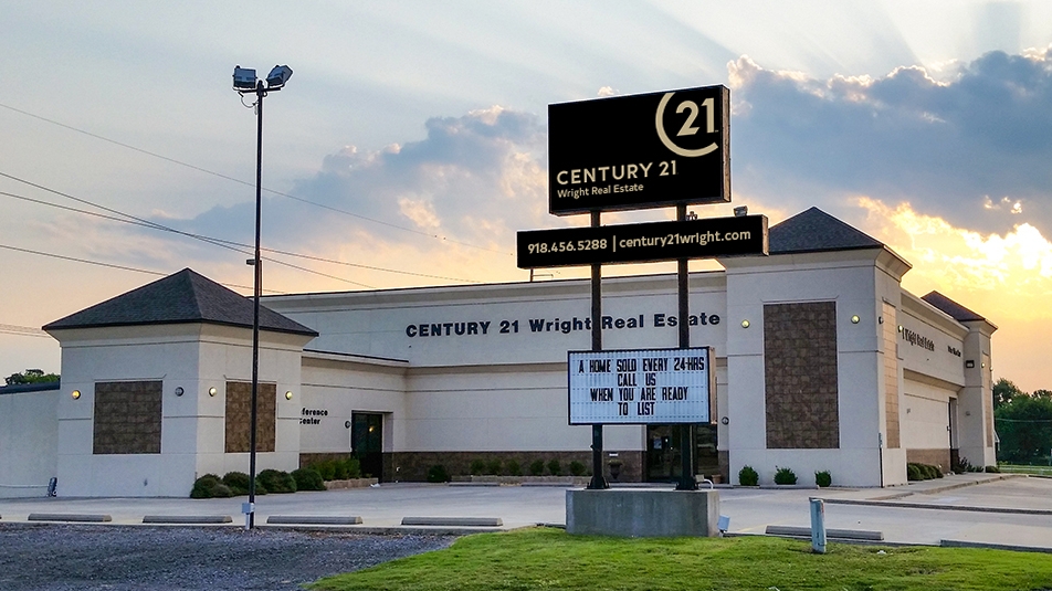 CENTURY 21 Wright Real Estate 01