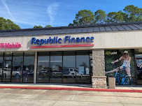 Republic Finance 04