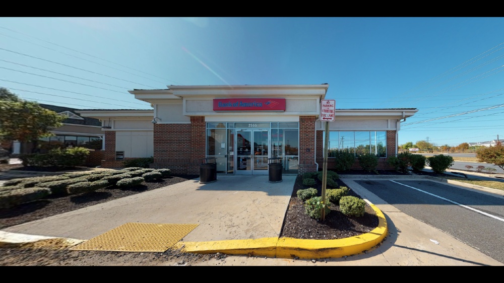 Bank of America (with Drive-thru ATM) 01