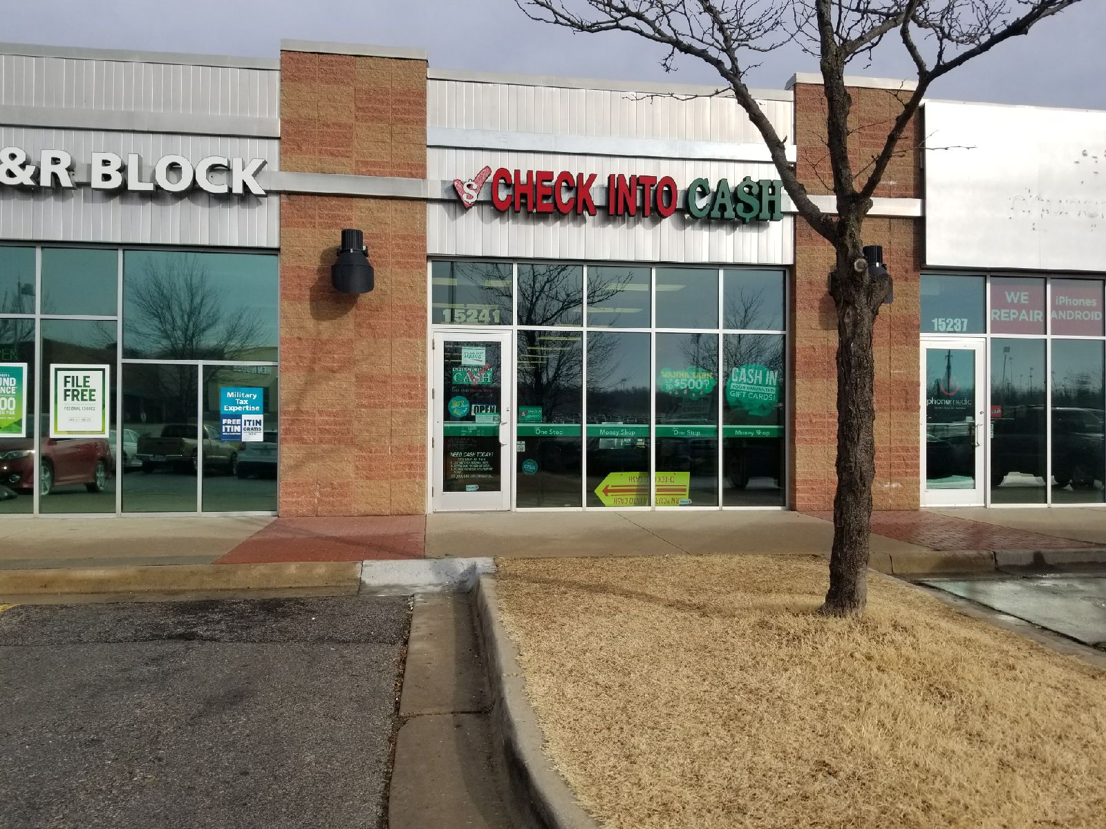 Check Into Cash 01