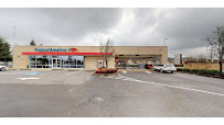 Bank of America (with Drive-thru ATM) 01