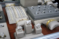 Harts Jewelry & Pawn Shop 02