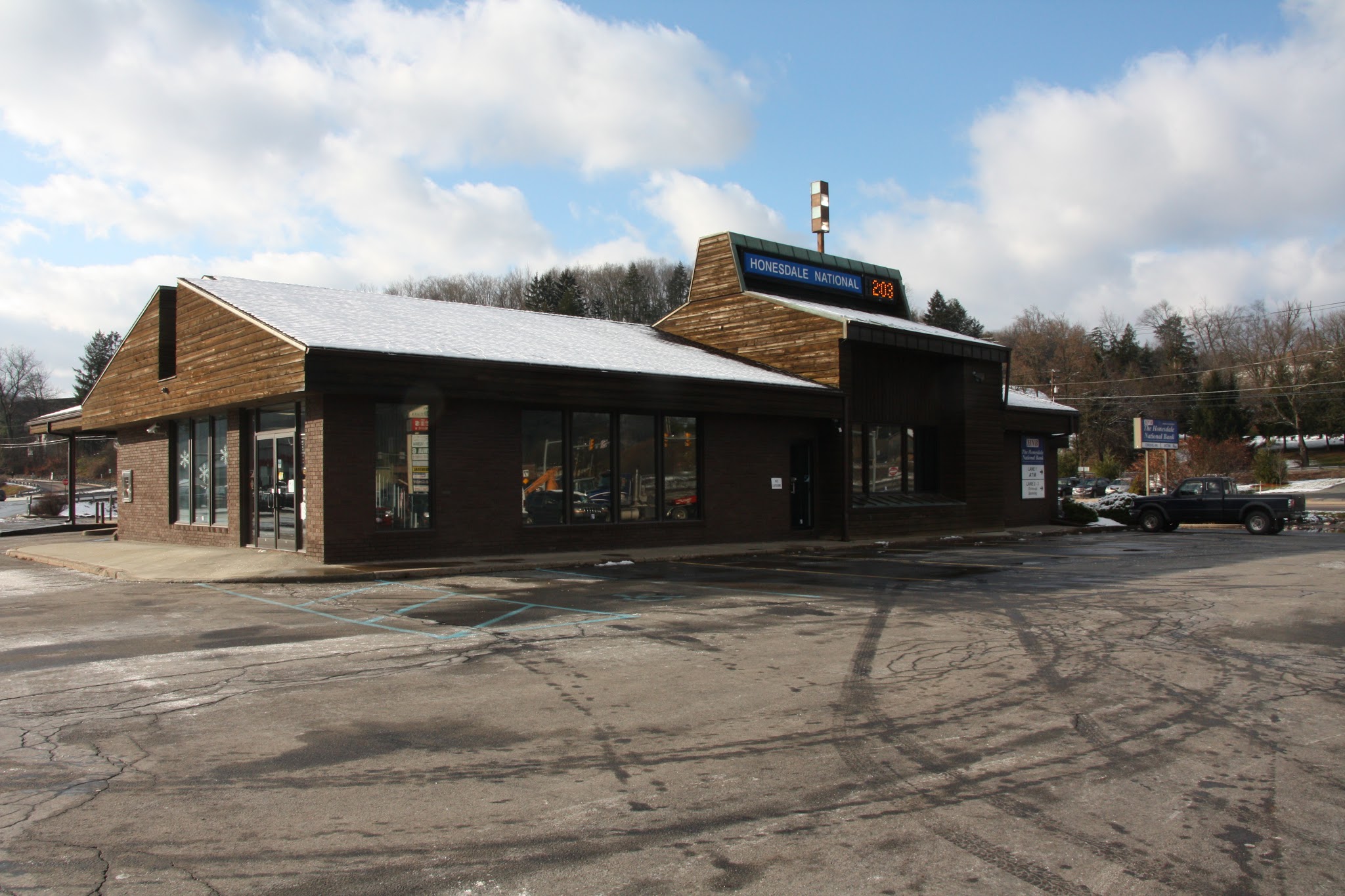 The Honesdale National Bank 01