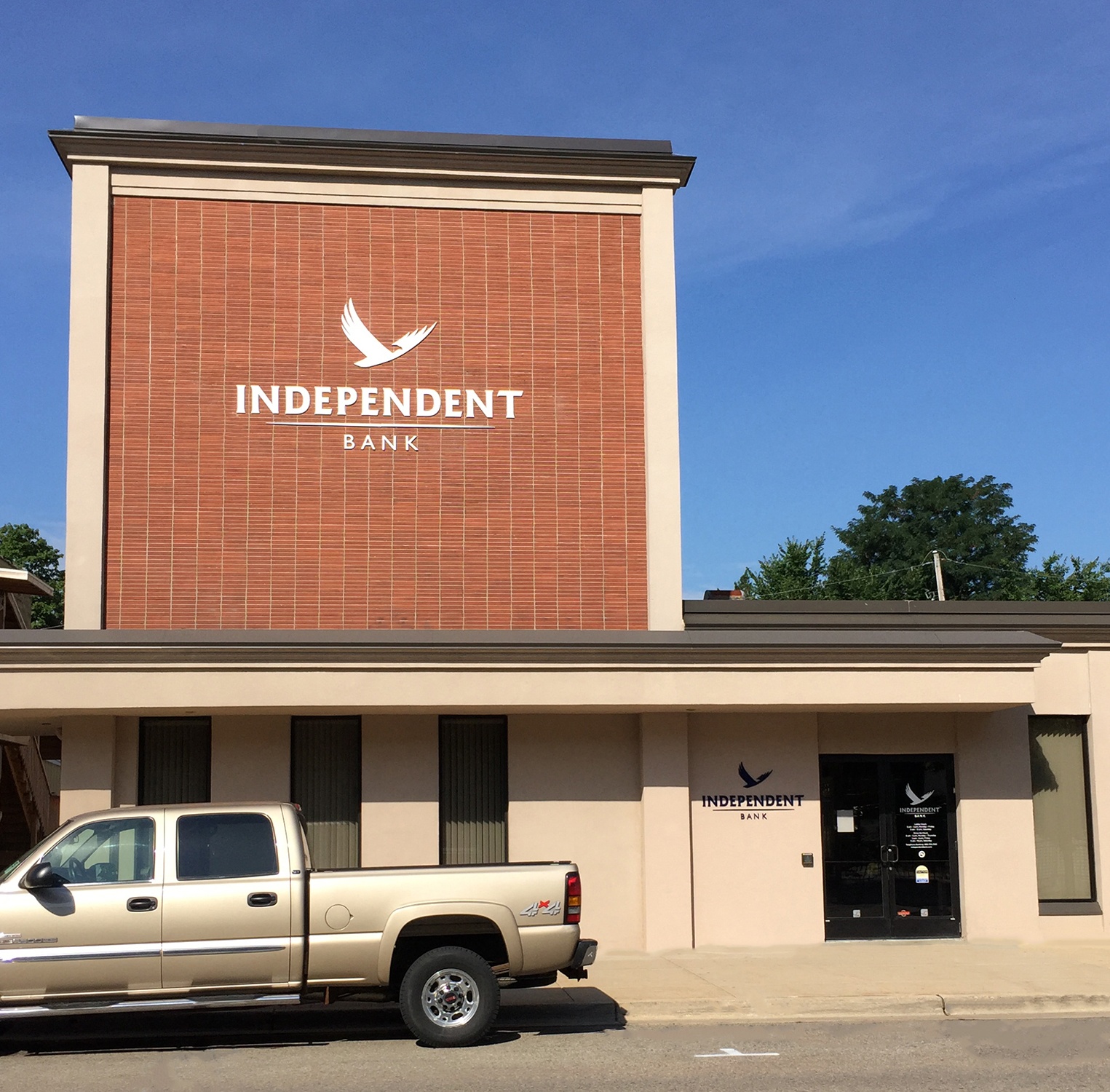 Independent Bank 01