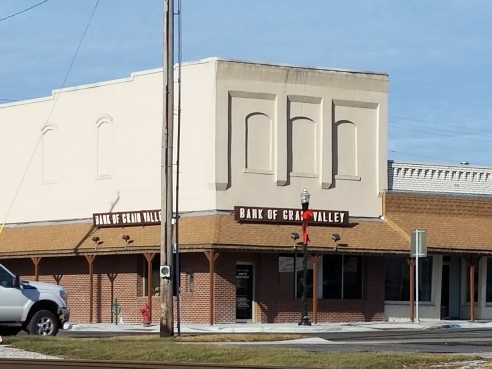 Bank of Grain Valley 01