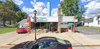 River Hills Bank 01