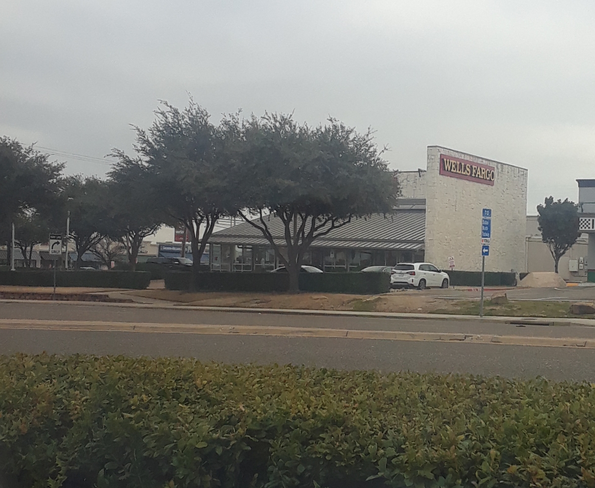 Wells Fargo Bank 01
