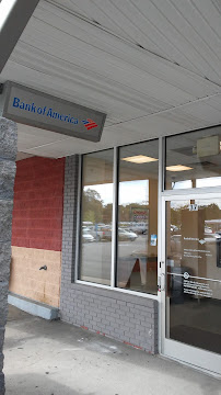 Bank of America (with Drive-thru ATM) 02