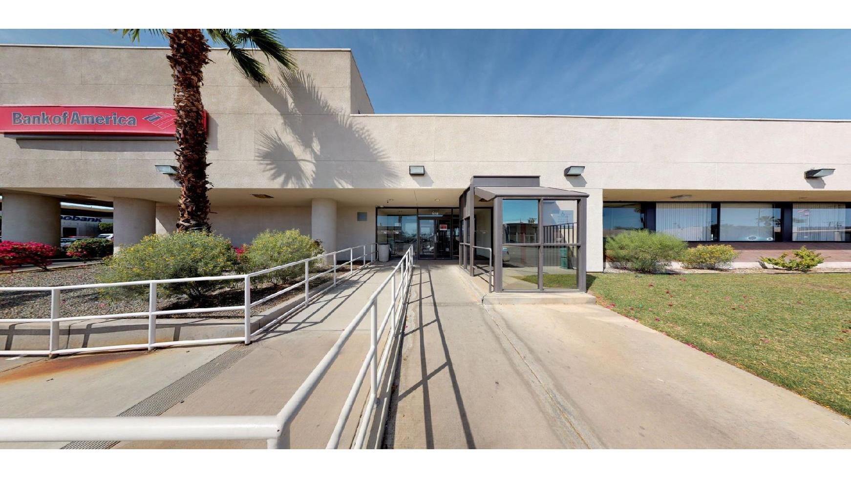Bank of America (with Drive-thru ATM) 01