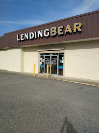 Lending Bear 03