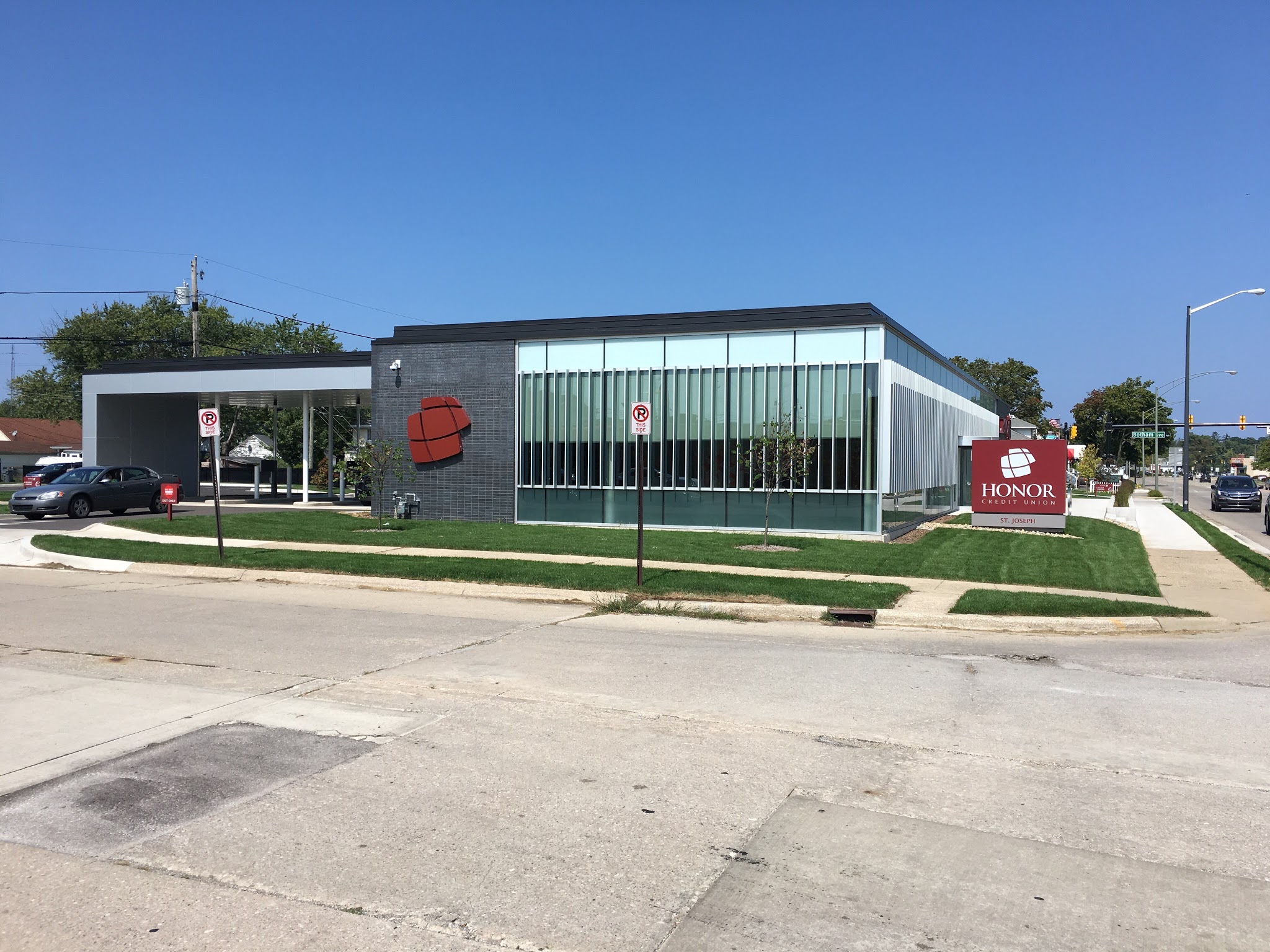 Honor Credit Union - St. Joseph 01