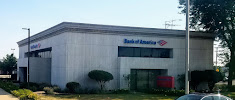 Bank of America (with Drive-thru ATM) 04
