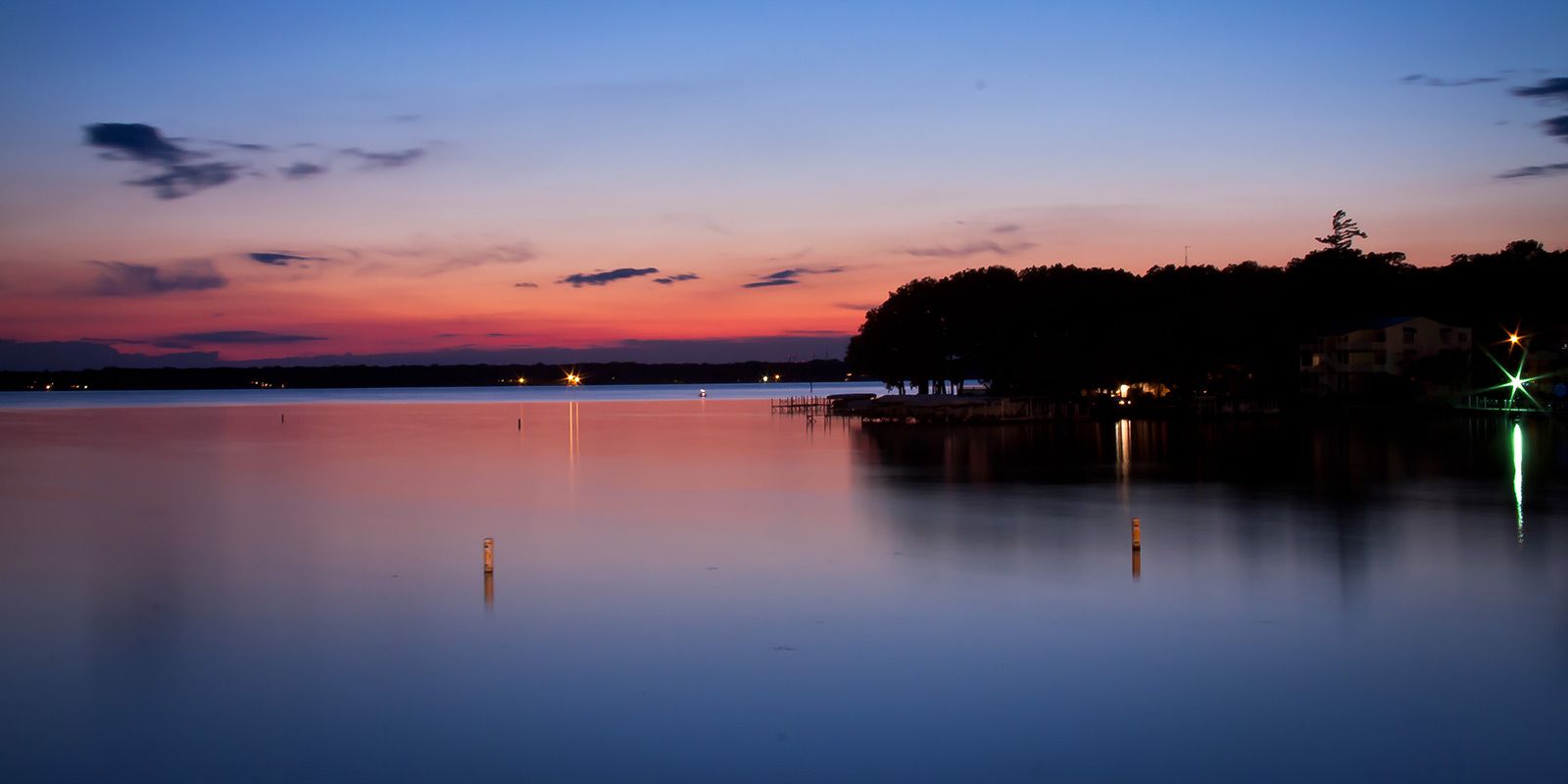 RE/MAX Lakes Realty 01