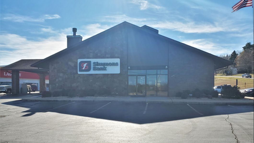 Simmons Bank 01