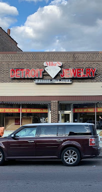 Detroit Jewelry & Loan 04