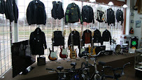 Money Market Pawn Shop 02