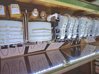 Money Market Pawn Shop 03