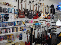 Money Market Pawn Shop 04