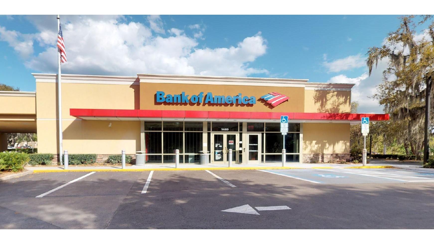 Bank of America (with Drive-thru ATM) 01