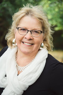 Associate Broker Betty Fedewa Bedard - RE/MAX Real Estate Professionals 03