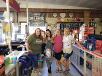 Frank's Cash & Carry 03