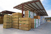 Frank's Cash & Carry 04