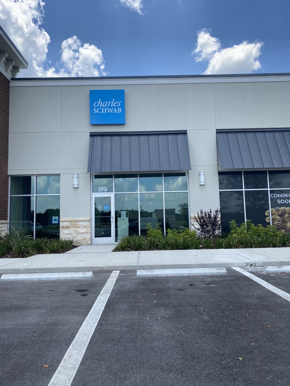 Charles Schwab 01