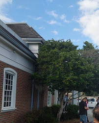 Bank of America (with Drive-thru ATM) 02