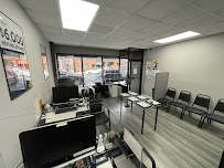TAX HUB 01