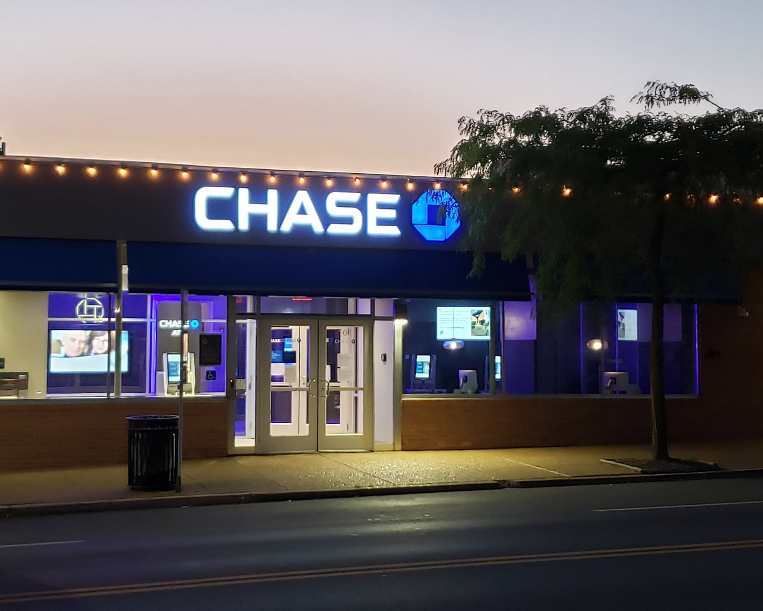Chase Bank 01