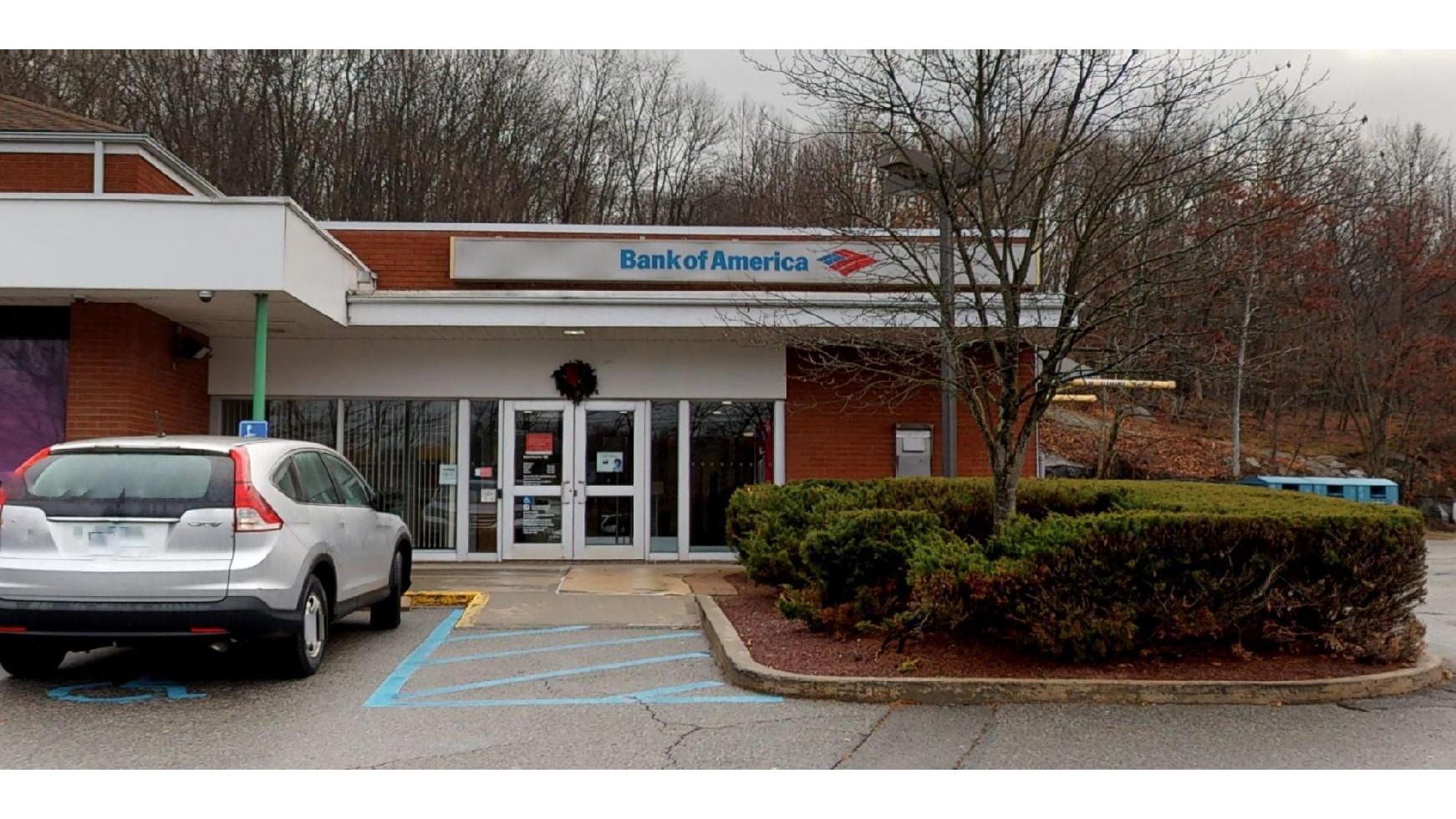 Bank of America (with Drive-thru ATM) 01