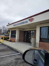 Bank of America (with Drive-thru ATM) 02