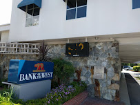 Bank of the West 01