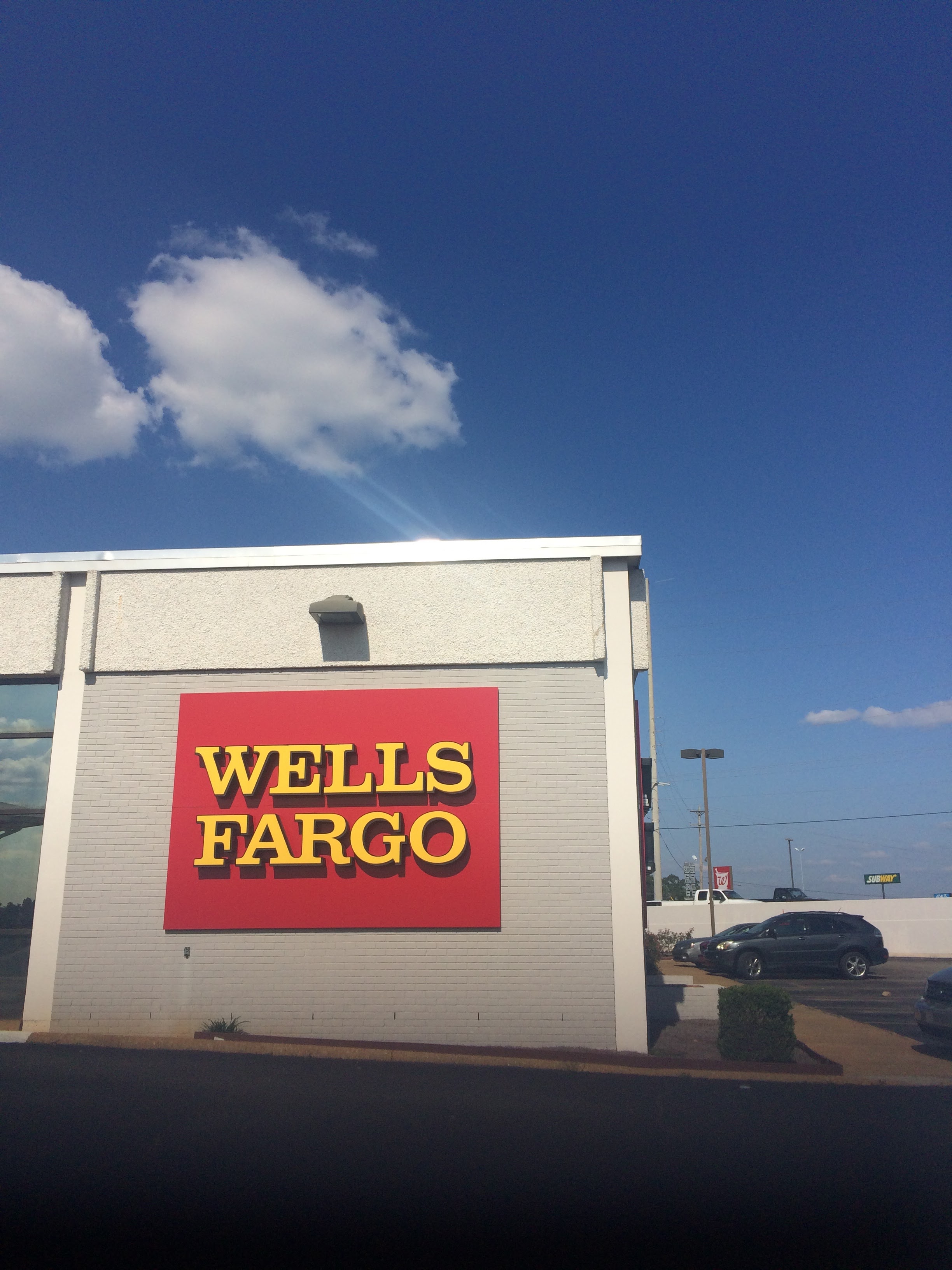 Wells Fargo Bank 01