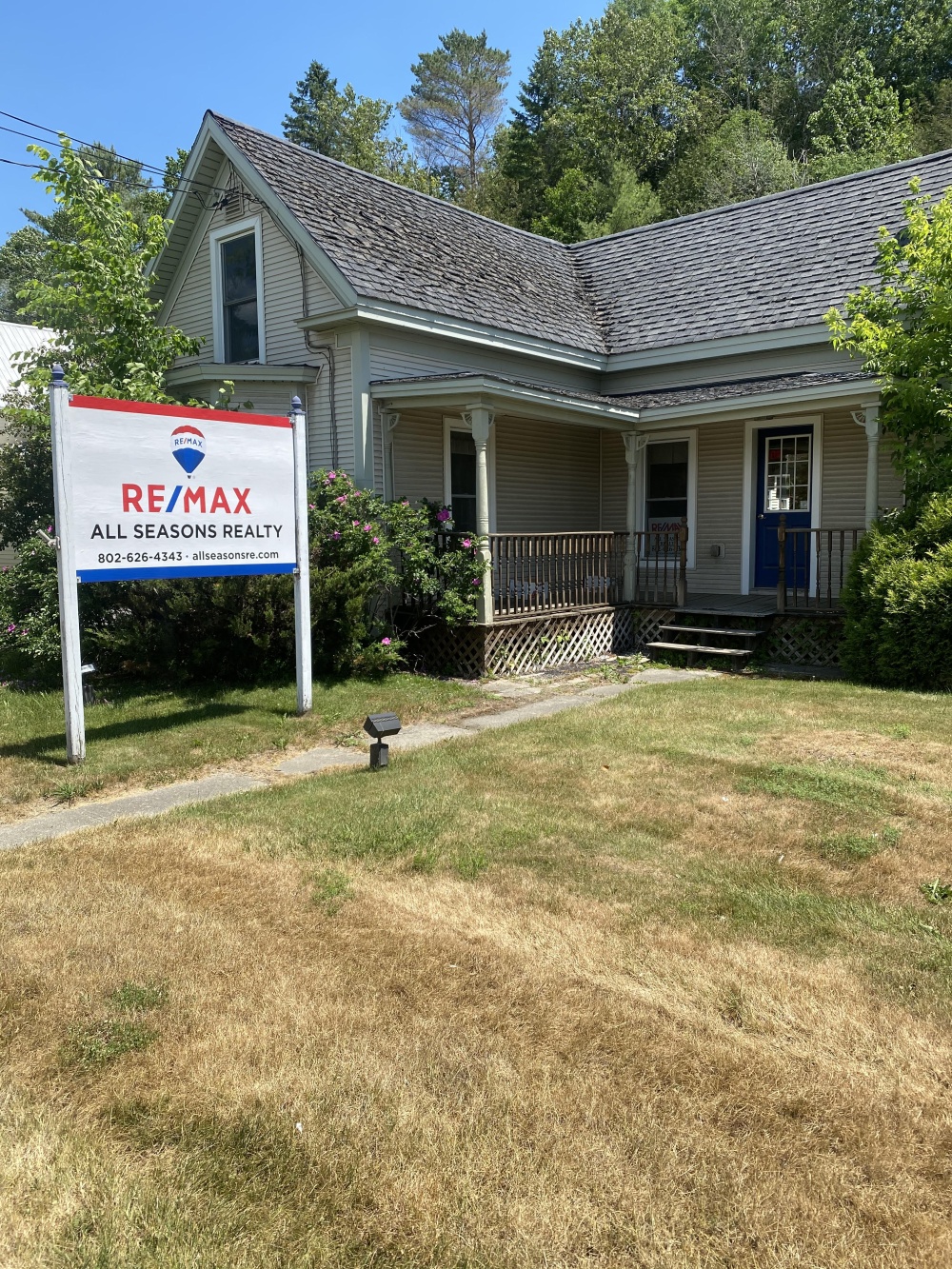 Re/Max All Seasons Realty-Lyndonville 01