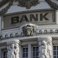 Wells Fargo Bank 04