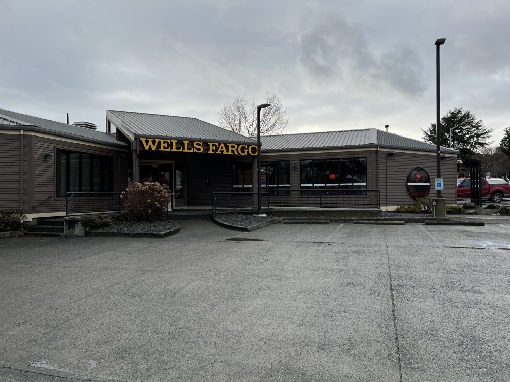 Wells Fargo Bank 01
