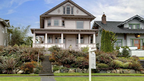 Berkshire Hathaway HomeServices John M. Brabham Real Estate 02