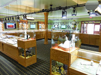 Wholesale Jewelry & Loans 03