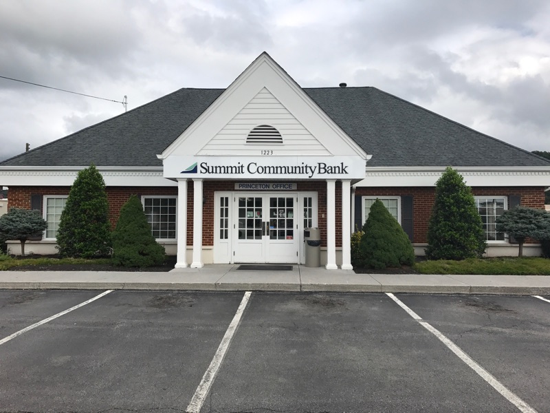 Summit Community Bank 01