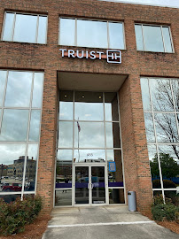 Truist 01