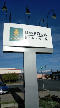 Umpqua Bank 02