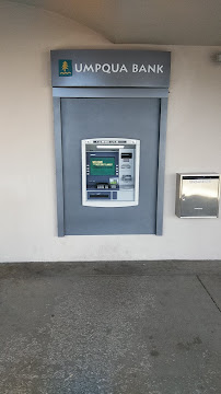 Umpqua Bank 03