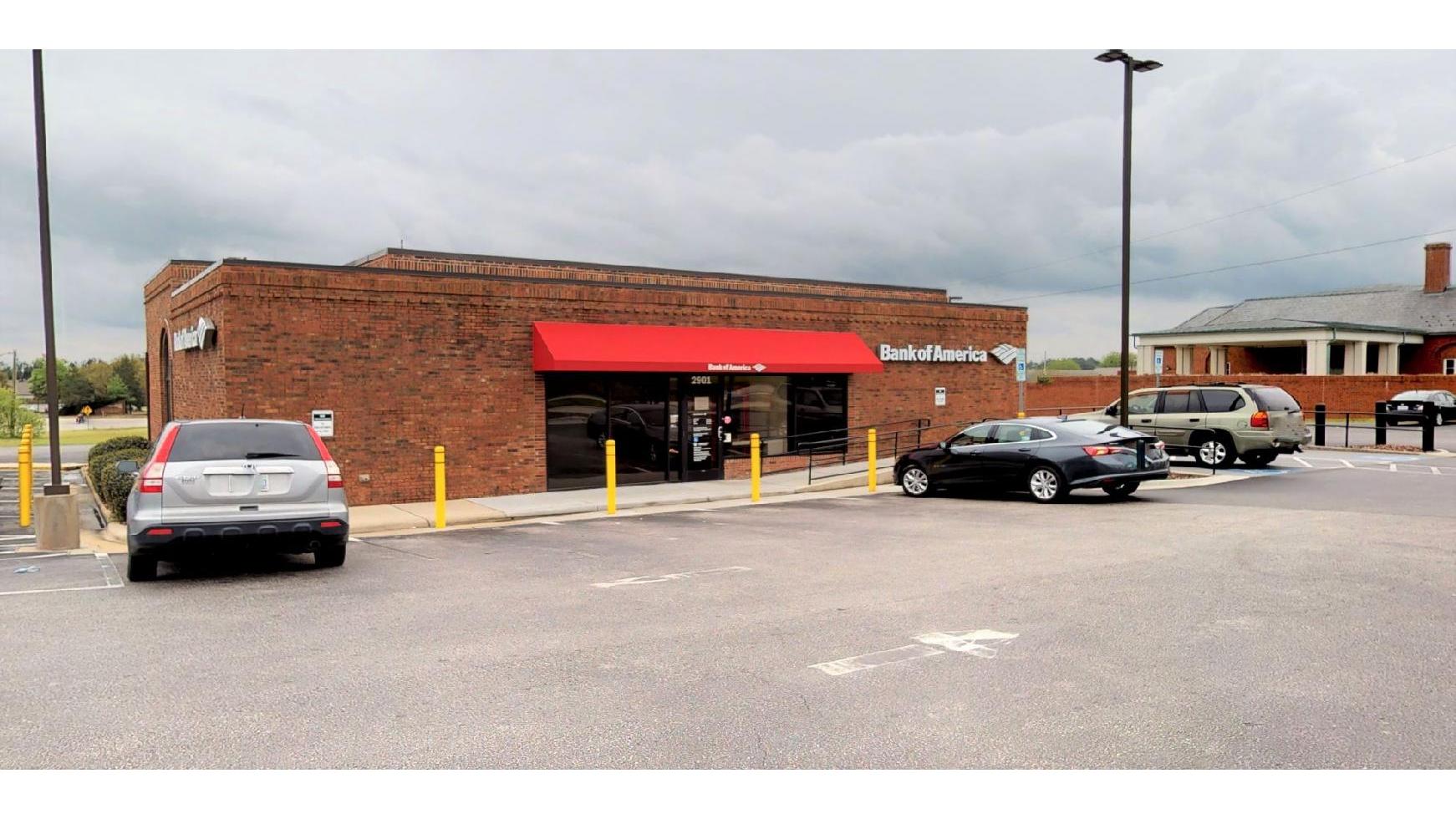 Bank of America (with Drive-thru ATM) 01
