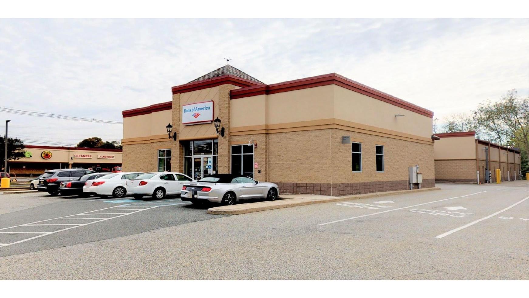 Bank of America (with Drive-thru ATM) 01